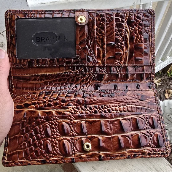 Brahmin Pecan Ady Wallet - Picture 3 of 9
